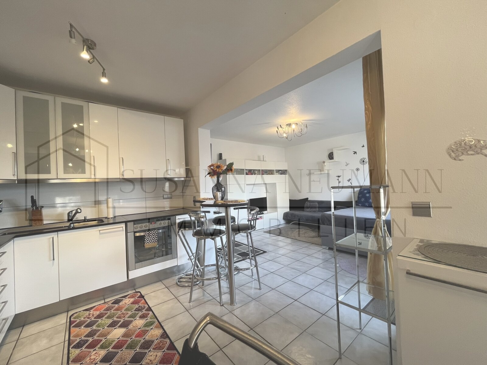 Willkommen daheim in Tamm - Hübsche 2,5-Zimmer-Wohnung mit Balkon