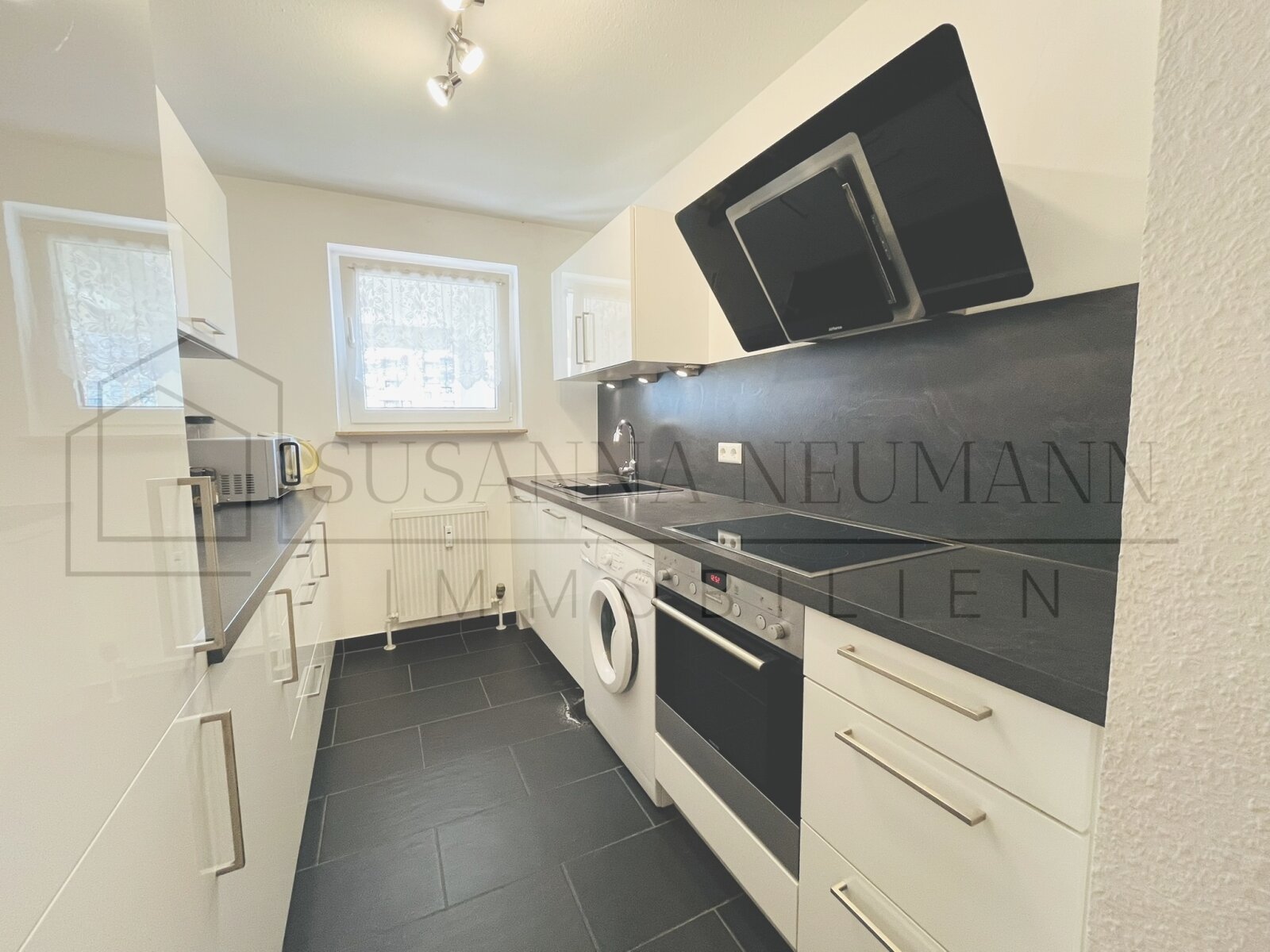 Willkommen daheim in Neckarweihingen - 2-Zimmer-Wohnung im 4. OG mit Aufzug