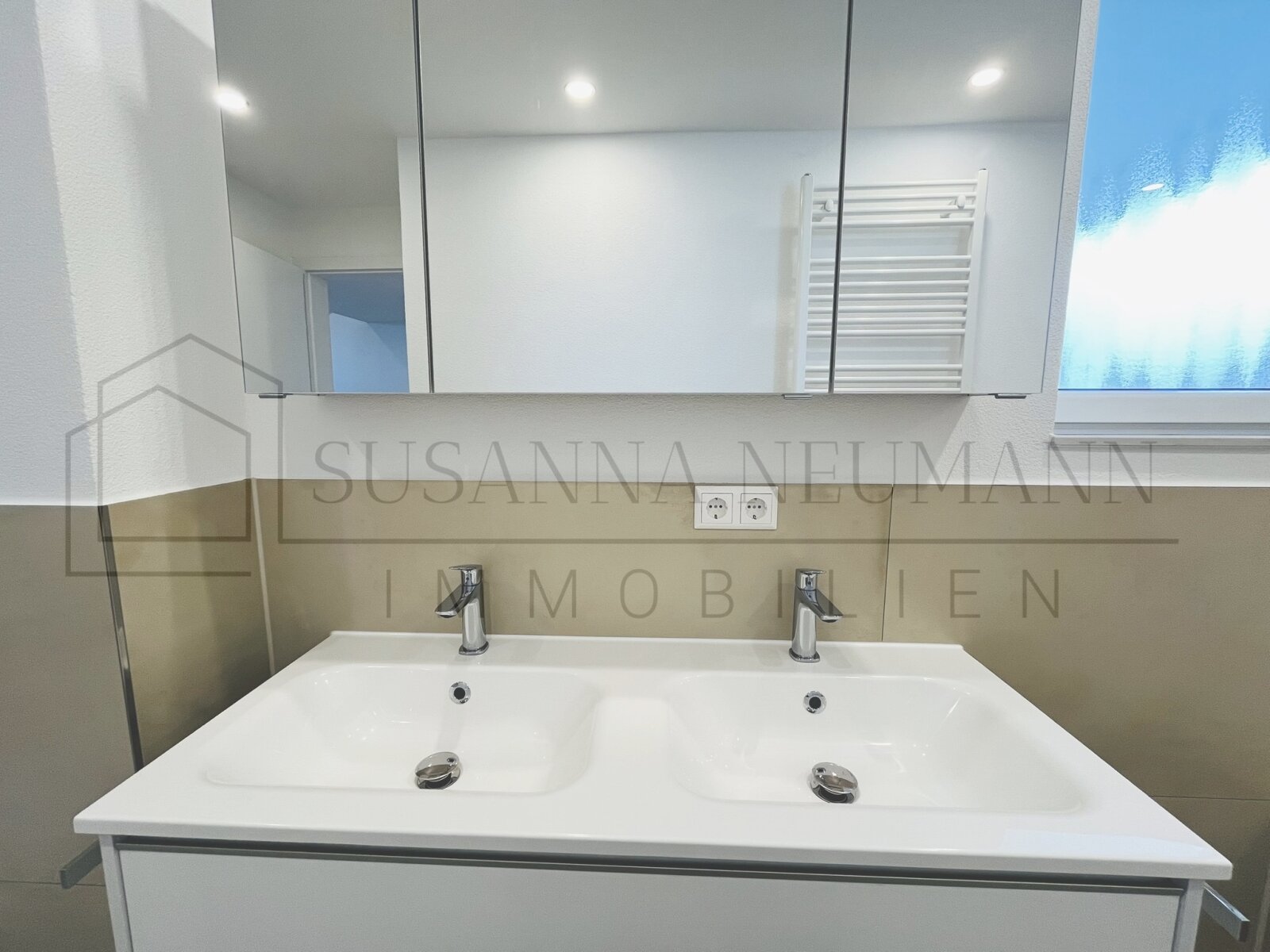 Willkommen daheim in Erdmannhausen - 6-Zimmer-Maisonettewohnung mit Loggia und Garage